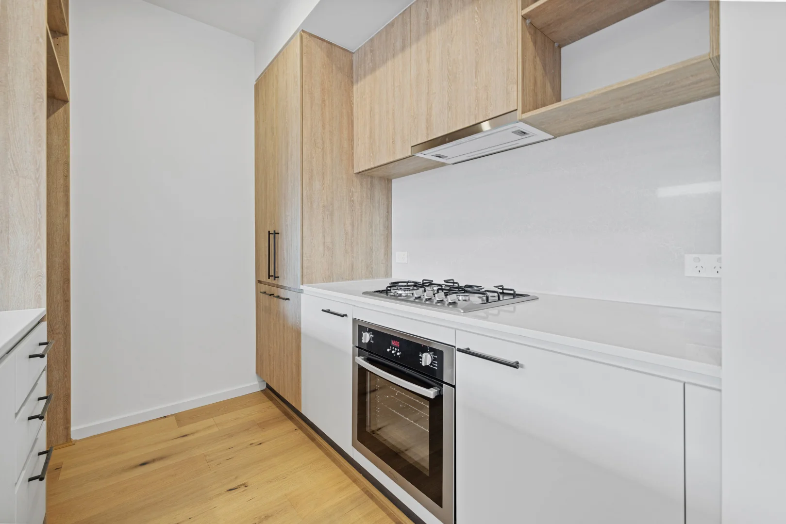3/5 Nova Circuit, Bundoora VIC 3083 photo 2