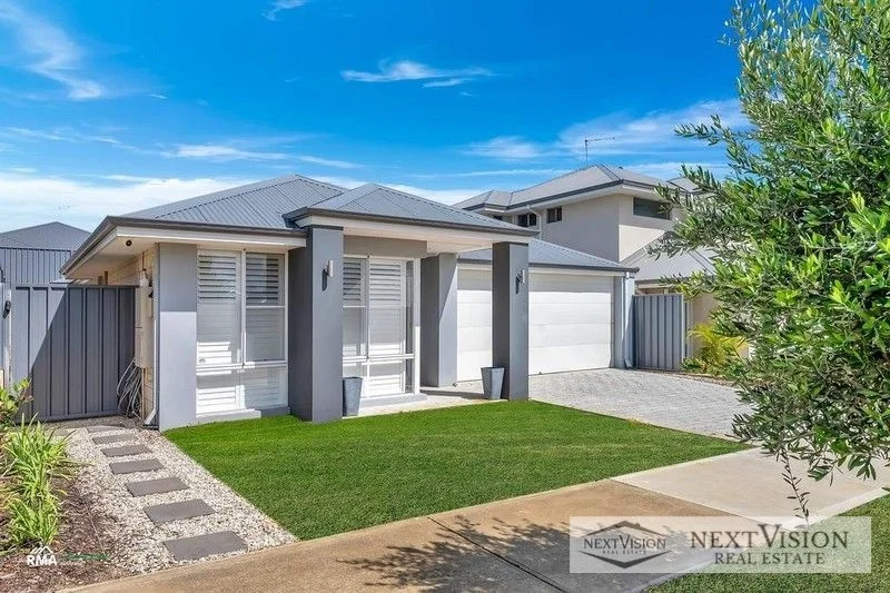 25 Nettup Street, Hammond Park WA 6164