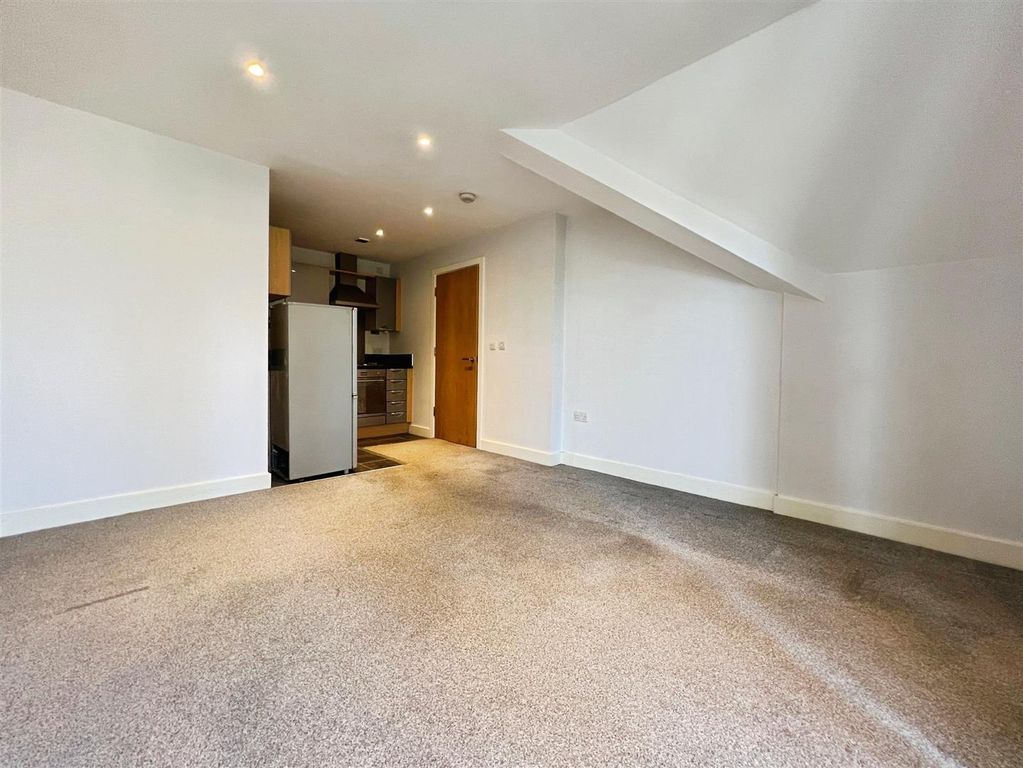 Additional image 3 of 2 bed flat for saleHarrogate Road, Bradford BD2