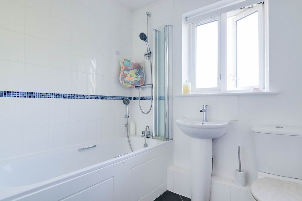Additional image 2 of 2 bed flat for saleThomas Way, Braintree CM7