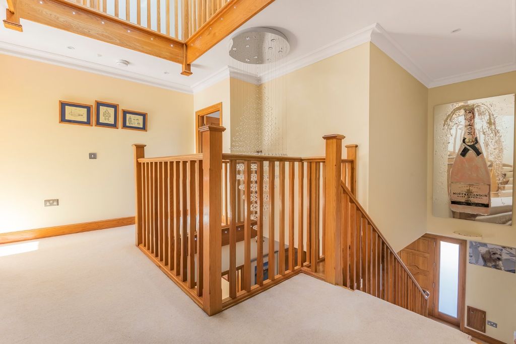 Additional image 14 of 6 bed detached house for salePark Farm Road, Bickley, Kent BR1