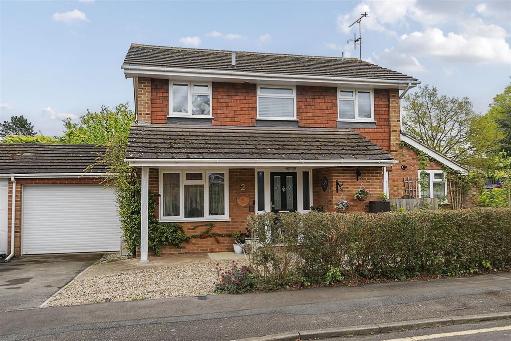 Additional image 15 of 4 bed detached house for saleCedar Drive, Ascot, Berkshire SL5