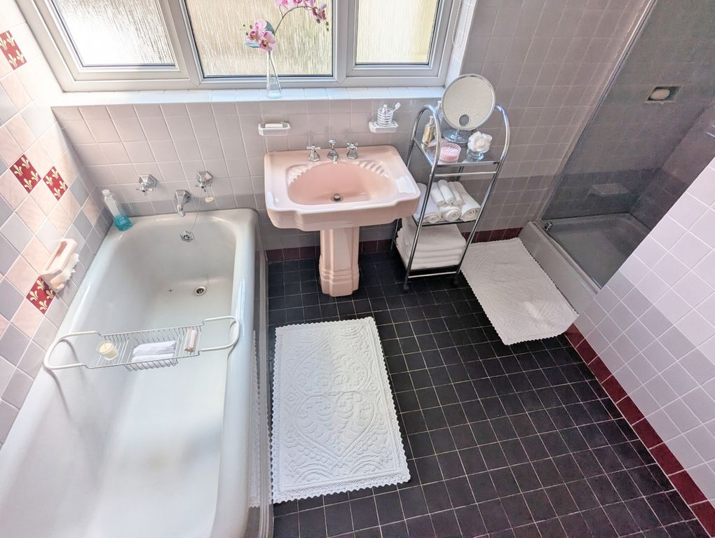 Additional image 9 of 5 bed detached house for saleDanygraig Avenue, Porthcawl CF36