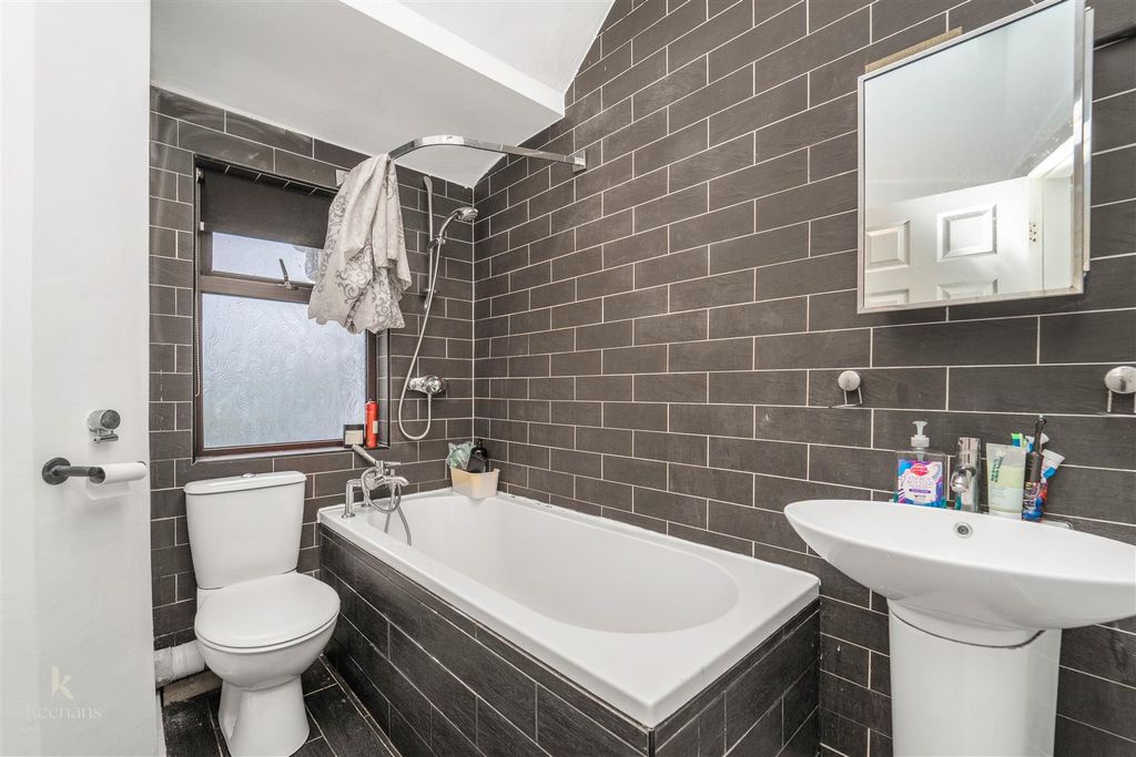 Additional image 10 of 5 bed detached house for saleGarsden Avenue, Blackburn BB1