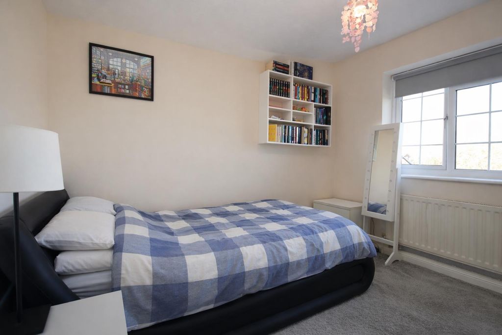 Additional image 18 of 6 bed detached house for saleTilehouse Close, Borehamwood WD6