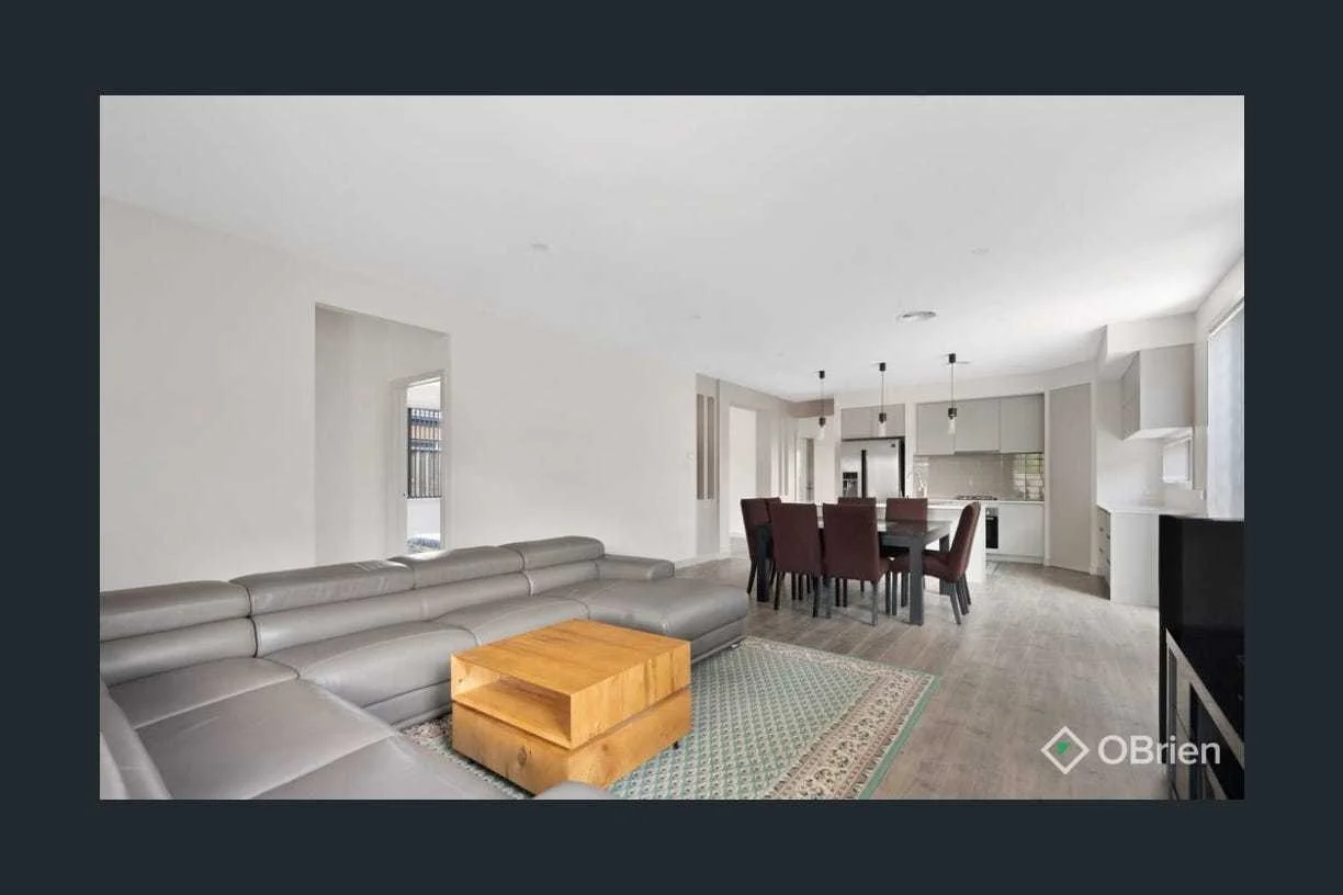 15 Growth Drive, Weir Views VIC 3338 photo 4