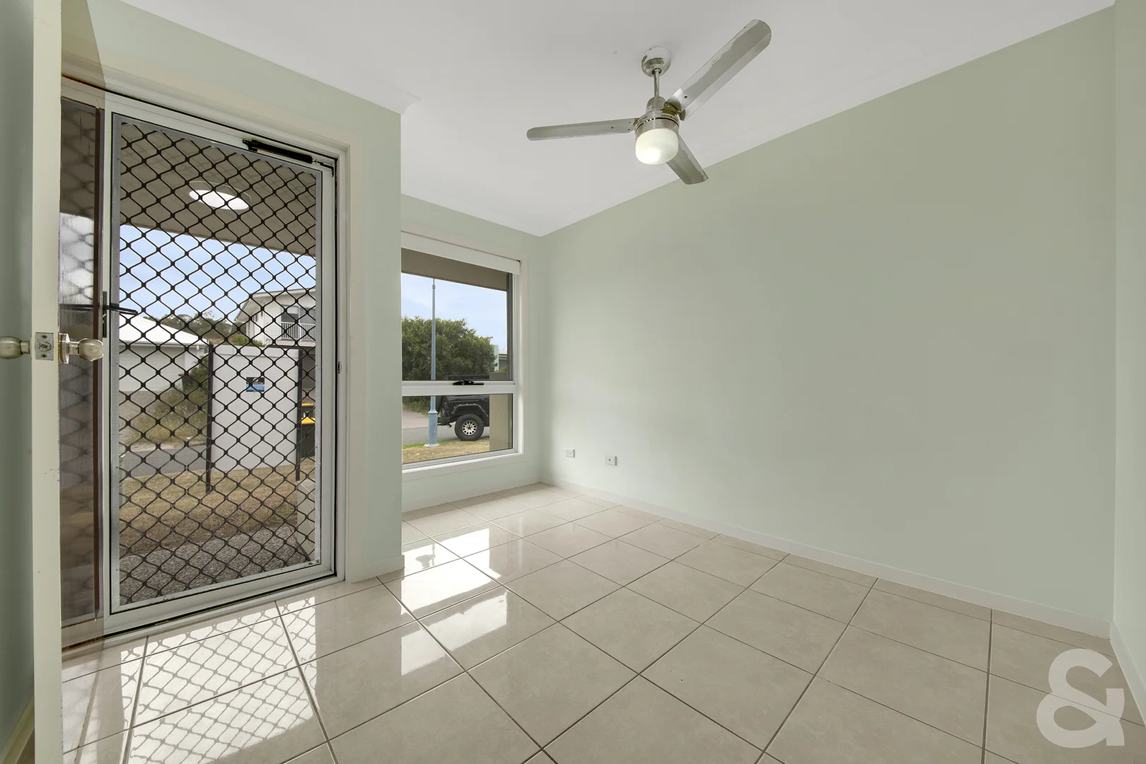 Additional image 3 of 8 Oystercatcher Road, Kirkwood QLD 4680