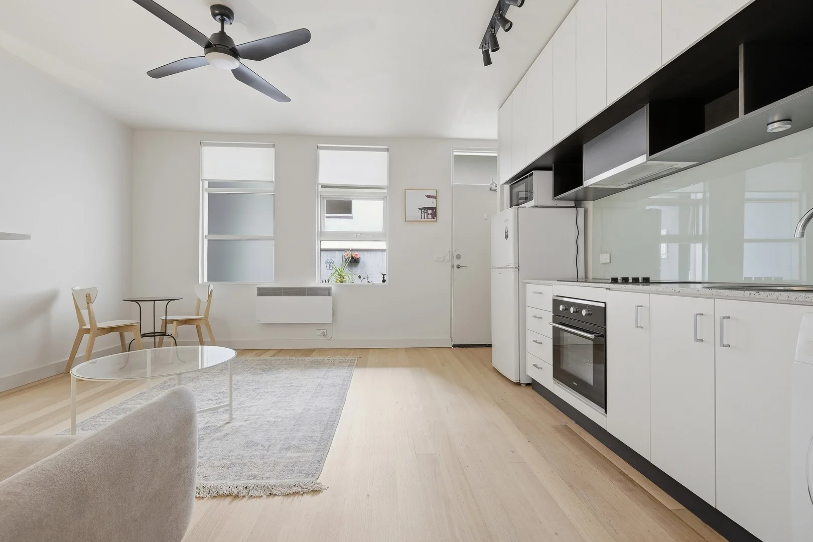 4/14 Austin Avenue, Elwood VIC 3184