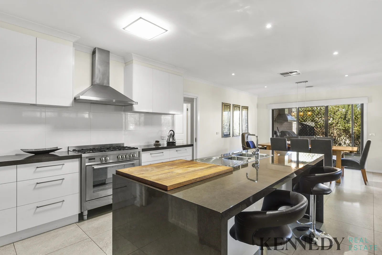 68 Anchorage Way, Yarrawonga VIC 3730 photo 2