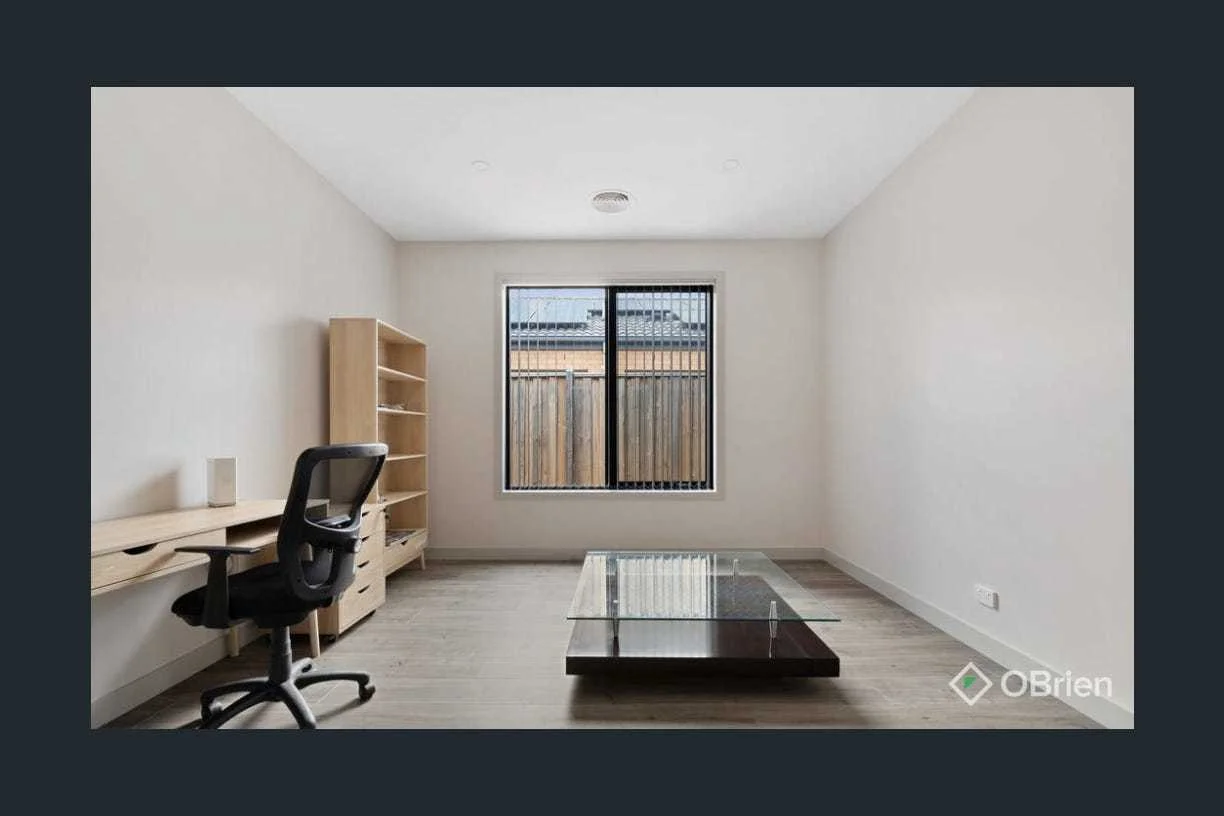 15 Growth Drive, Weir Views VIC 3338 photo 3