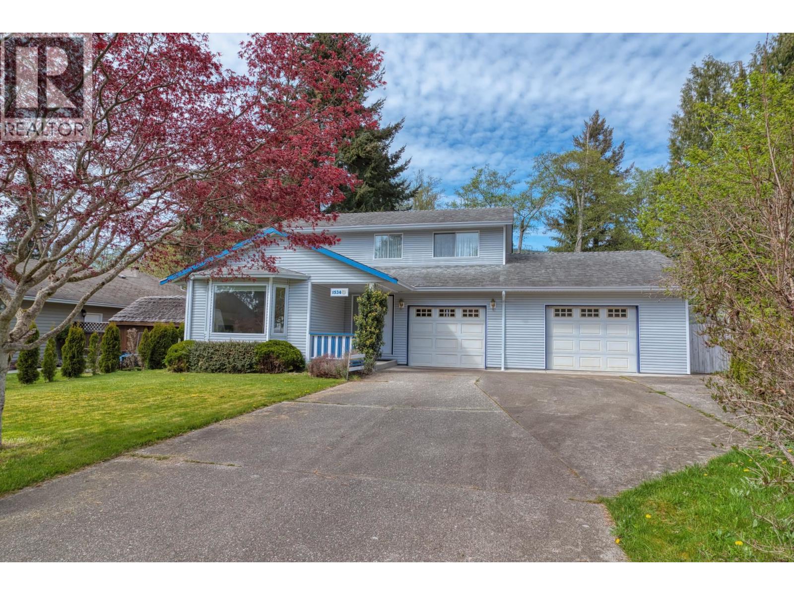 1534 CYPRESS WAY