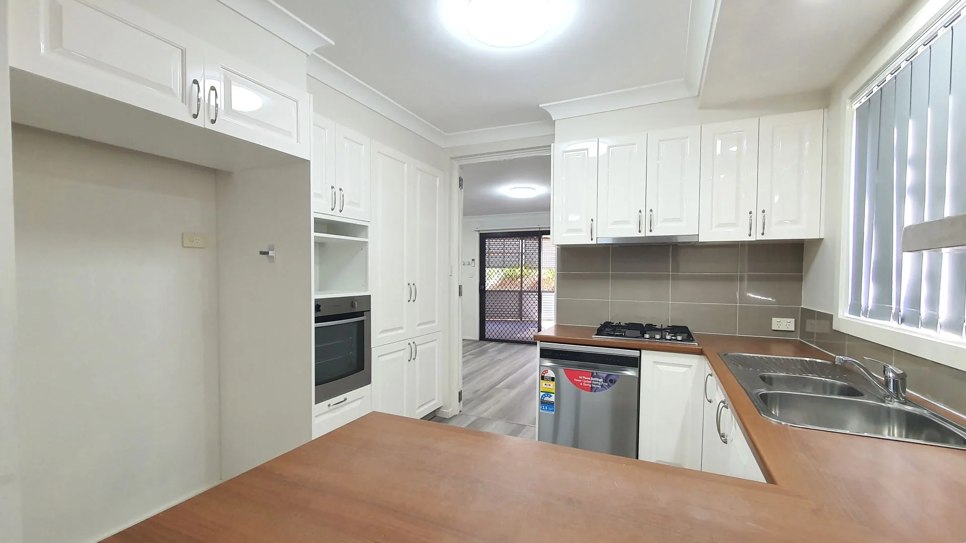 4 Dampier Place, Whalan NSW 2770