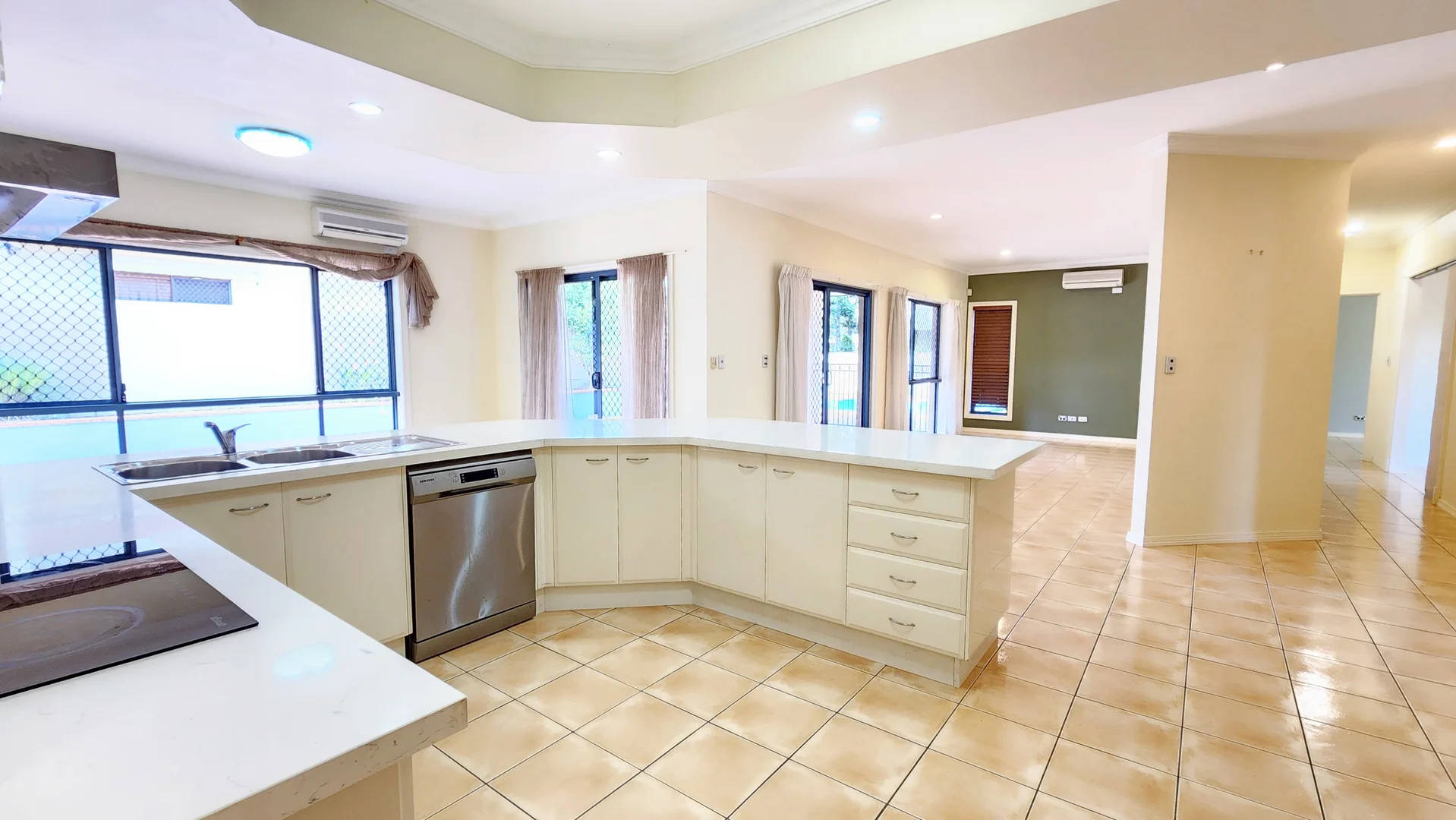 Additional image 6 of 16 Edgeware Close, Sunnybank Hills QLD 4109