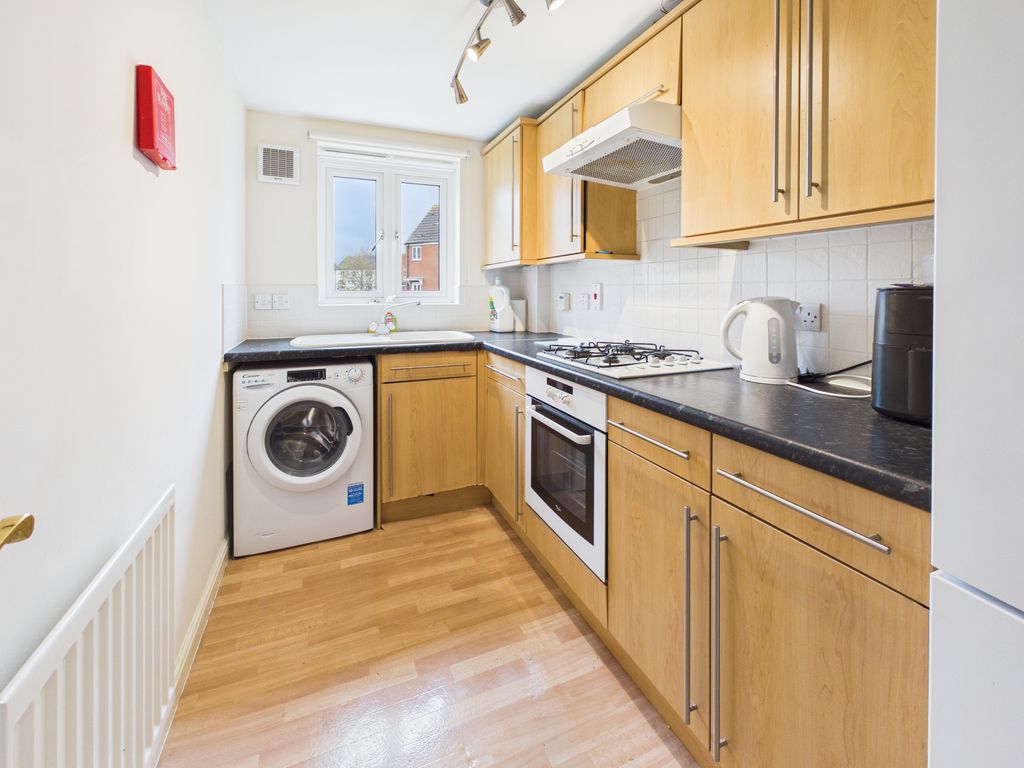 Additional image 5 of 2 bed flat for saleMeadowlands Avenue, Bridgwater TA6