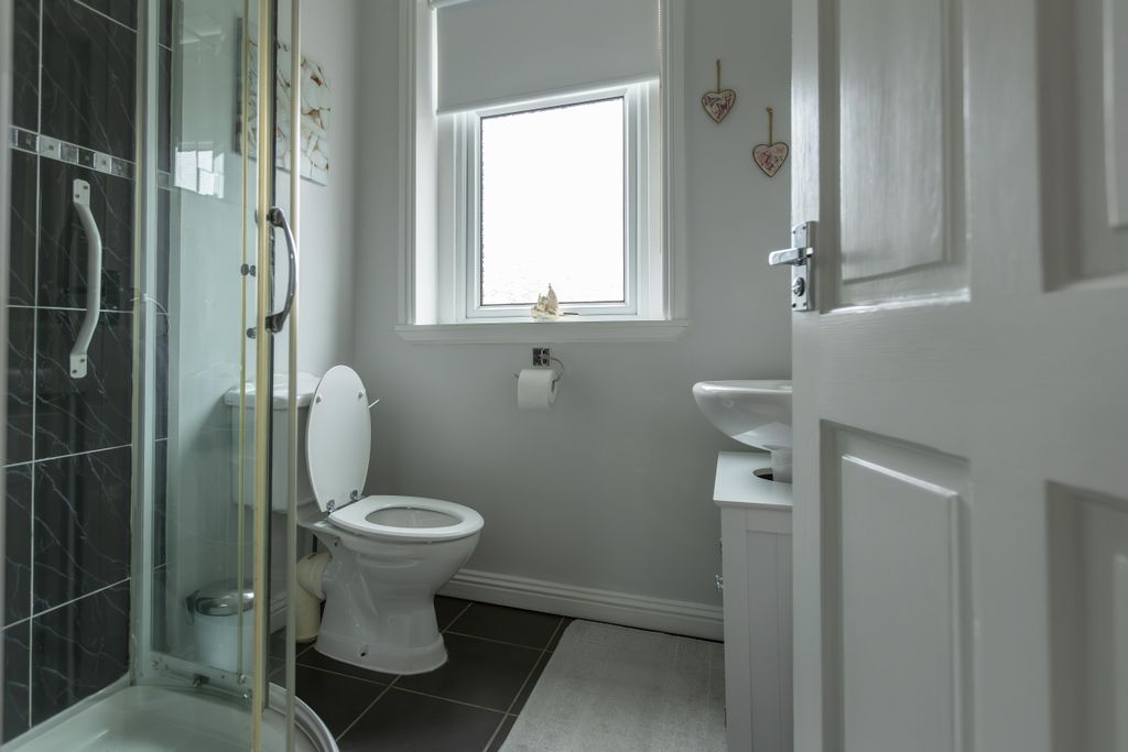 Additional image 8 of 2 bed flat for saleMaxwood Road, Galston KA4