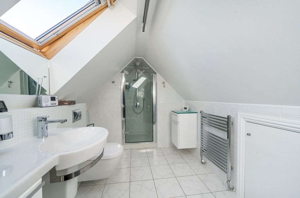 Additional image 6 of 2 bed flat for saleBeckenham Grove, Beckenham, Kent BR2