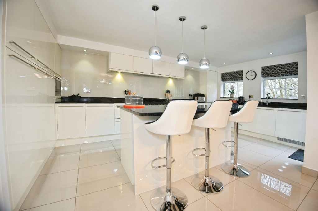 Additional image 2 of 5 bed detached house for saleBryn Dryslwyn, Bridgend CF31