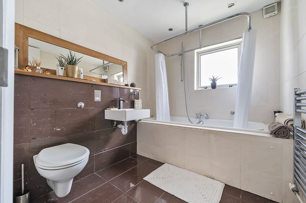 Additional image 13 of 3 bed flat for saleLondon Road, Brighton BN1