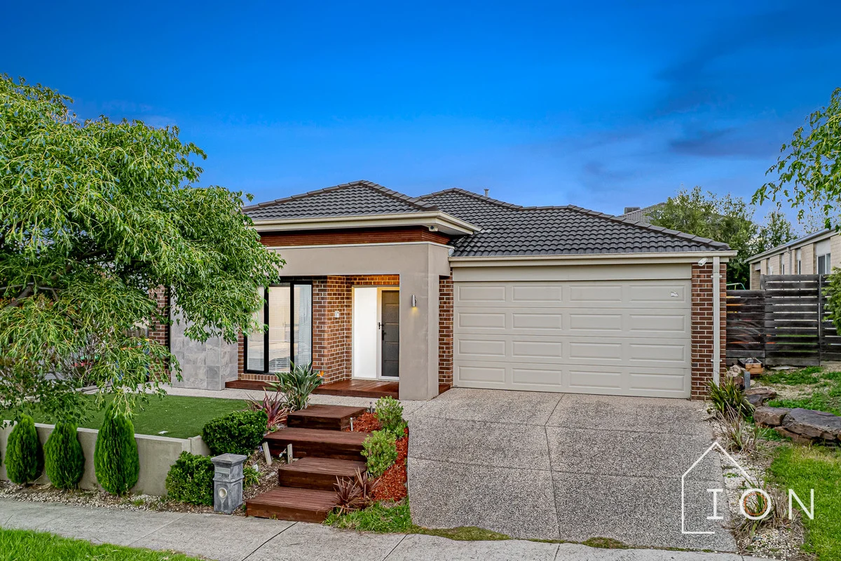 24 Wheelwright Street, Clyde North VIC 3978