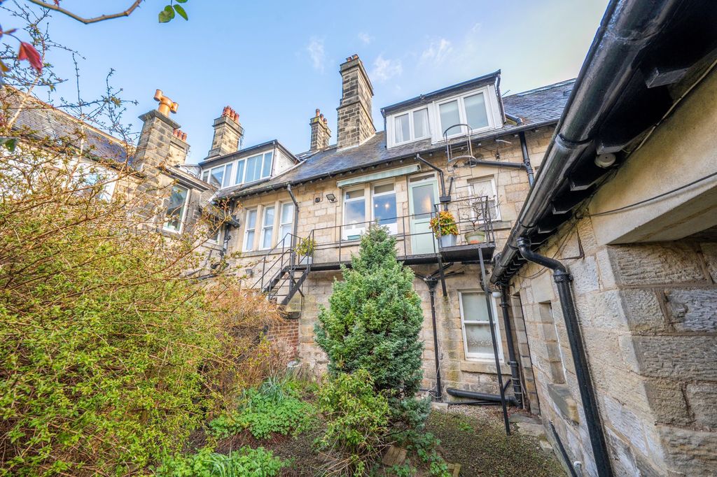 Additional image 21 of 3 bed flat for salePark Avenue, Harrogate HG2