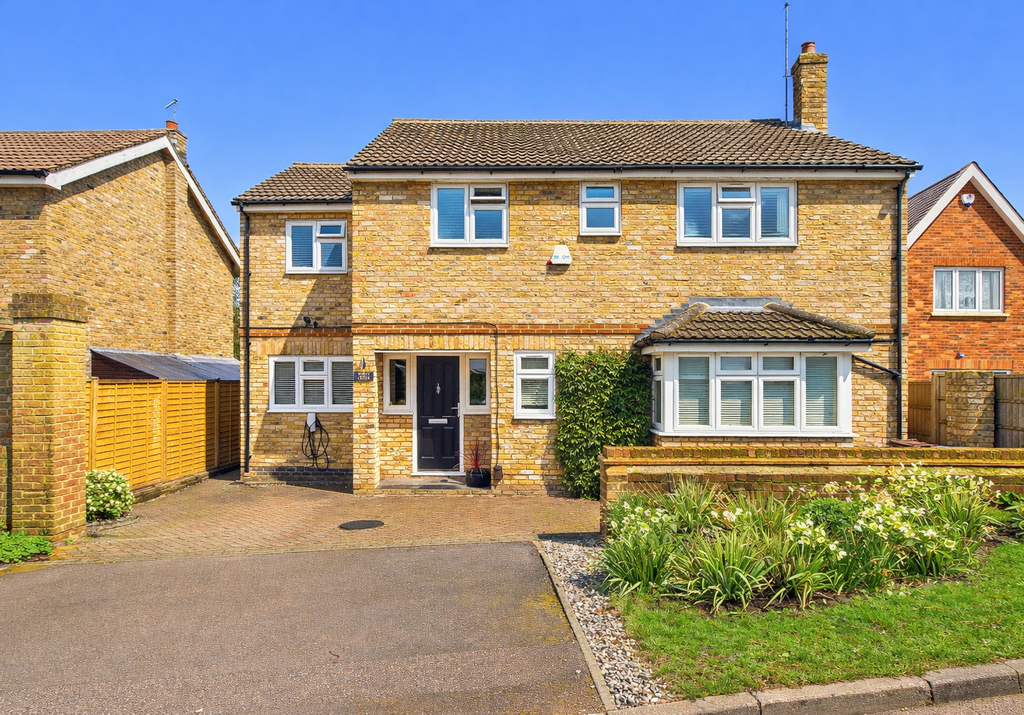 4 bed detached house for saleThe Sycamores, Bishops Stortford CM23