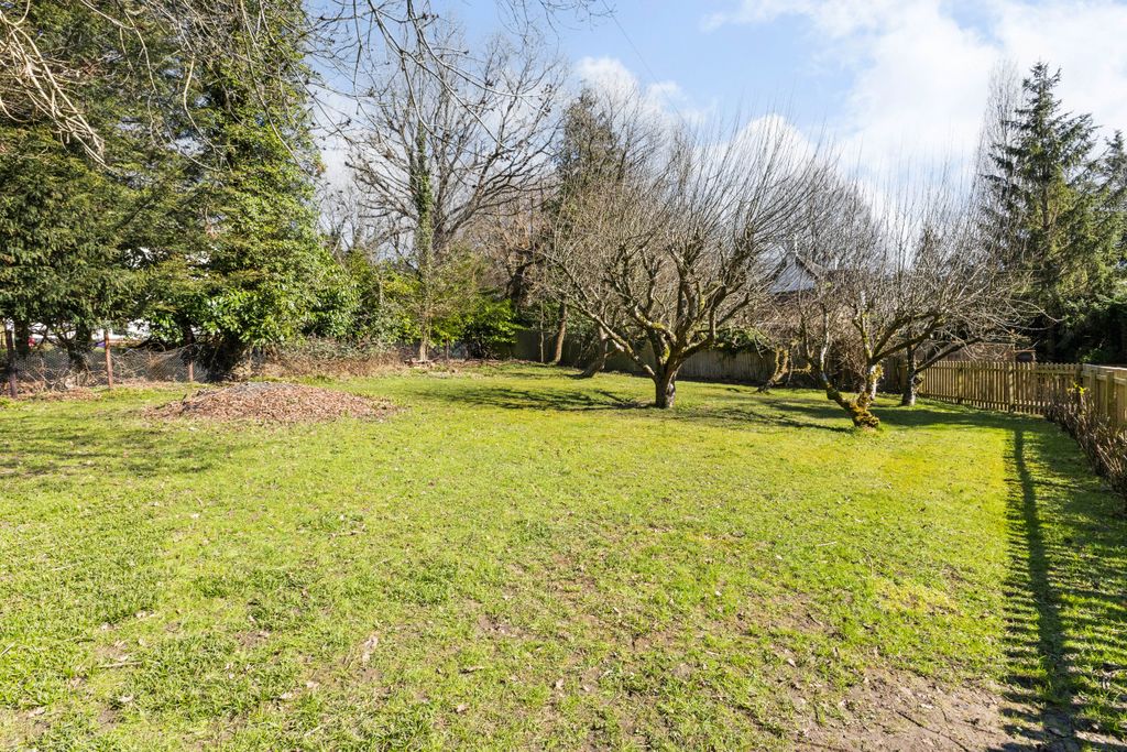 Additional image 17 of 5 bed detached house for saleBlind Lane, Bourne End SL8