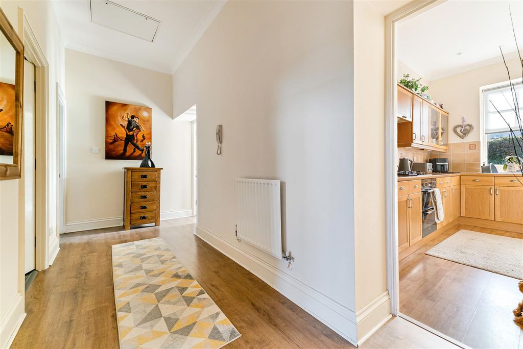 Additional image 6 of 2 bed flat for saleRoyal Sands, Weston-Super-Mare BS23