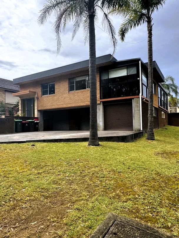 31 Hazel Street, Georges Hall NSW 2198