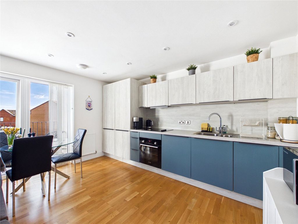 Additional image 4 of 1 bed flat for saleHolmhill Drive, Felixstowe, Suffolk IP11