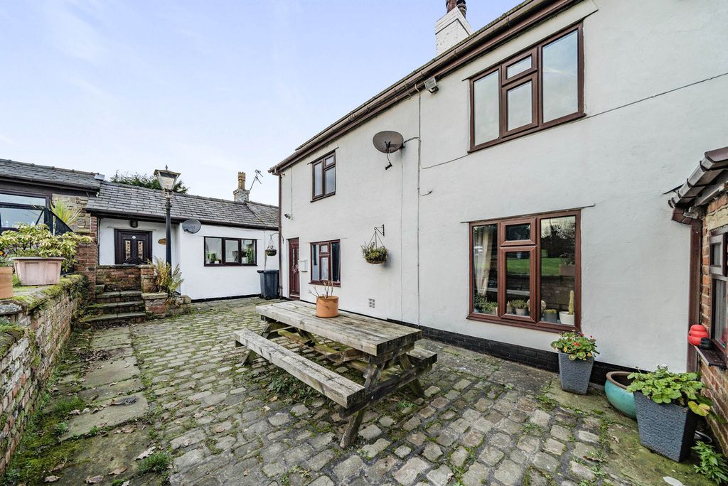 Additional image 15 of 5 bed farmhouse for saleSlack Fold Lane, Farnworth, Bolton BL4