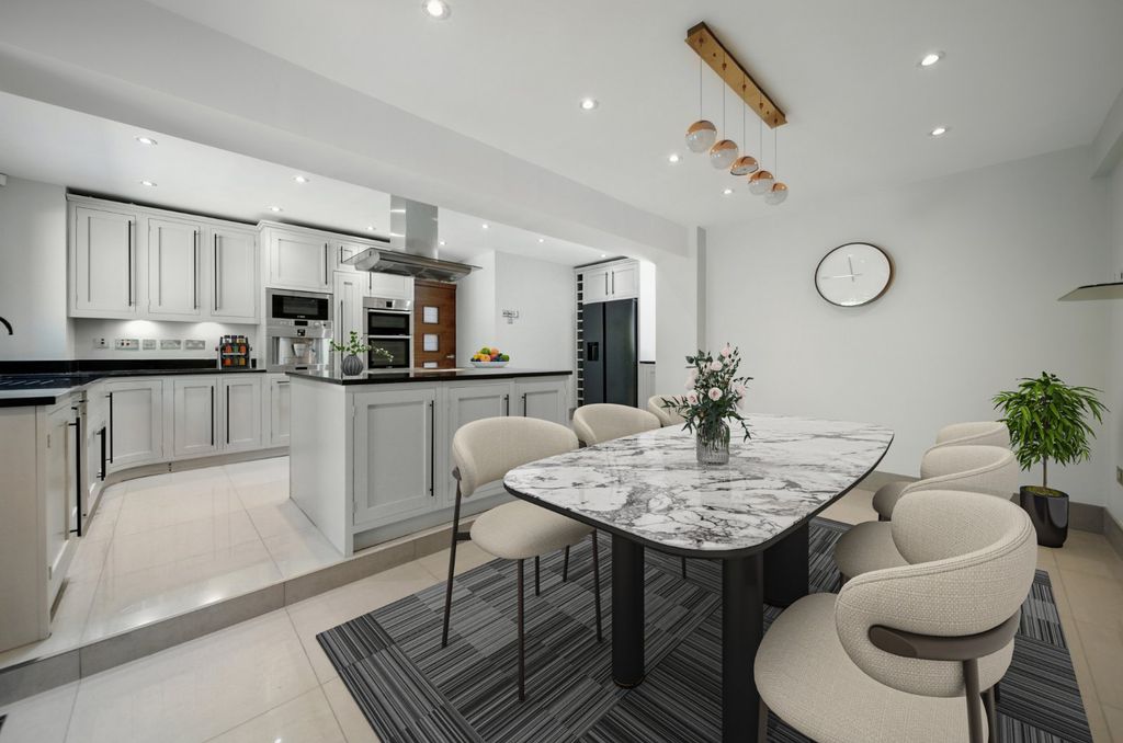 Additional image 2 of 5 bed detached house for saleWoodlands Close, Apperley Bridge, West Yorkshire BD10