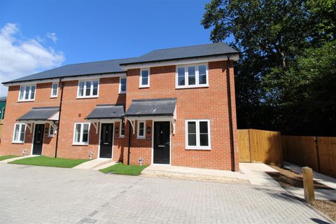 34B Thornhill Park Road, Southampton SO18