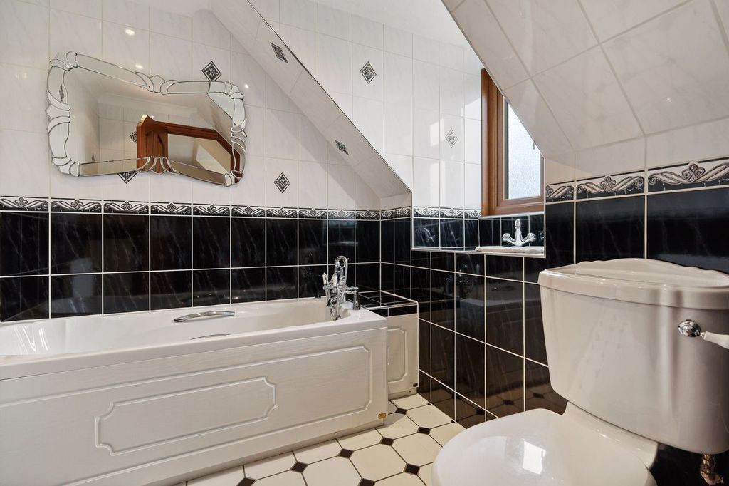 Additional image 17 of 4 bed detached house for saleThistley Green Road, Braintree CM7
