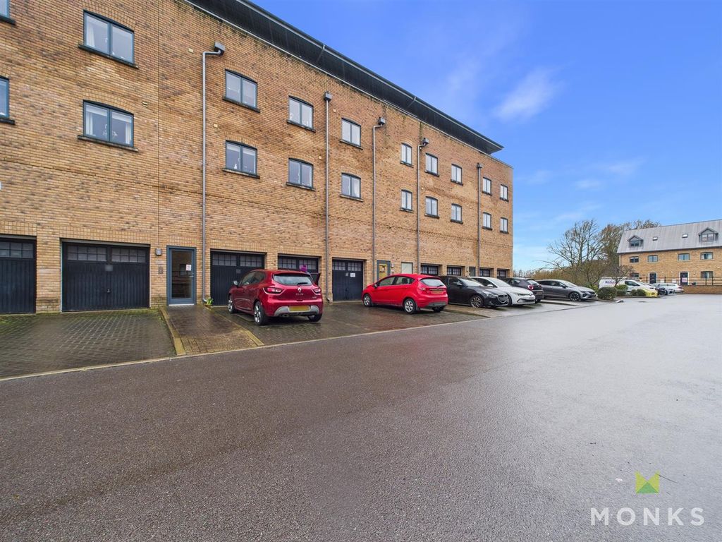 2 bed flat for saleMill Road, Shrewsbury SY2