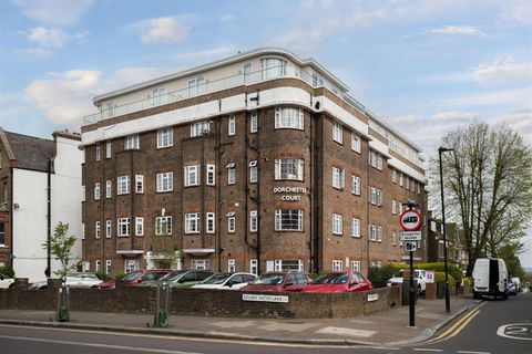 Dorchester Court, Muswell Hill, London N10