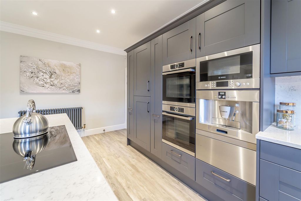 Additional image 15 of 5 bed detached house for saleGrangelea Gardens, Bramcote, Nottingham NG9