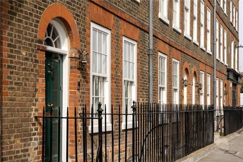 Chiswick Lane South, London W4, New home