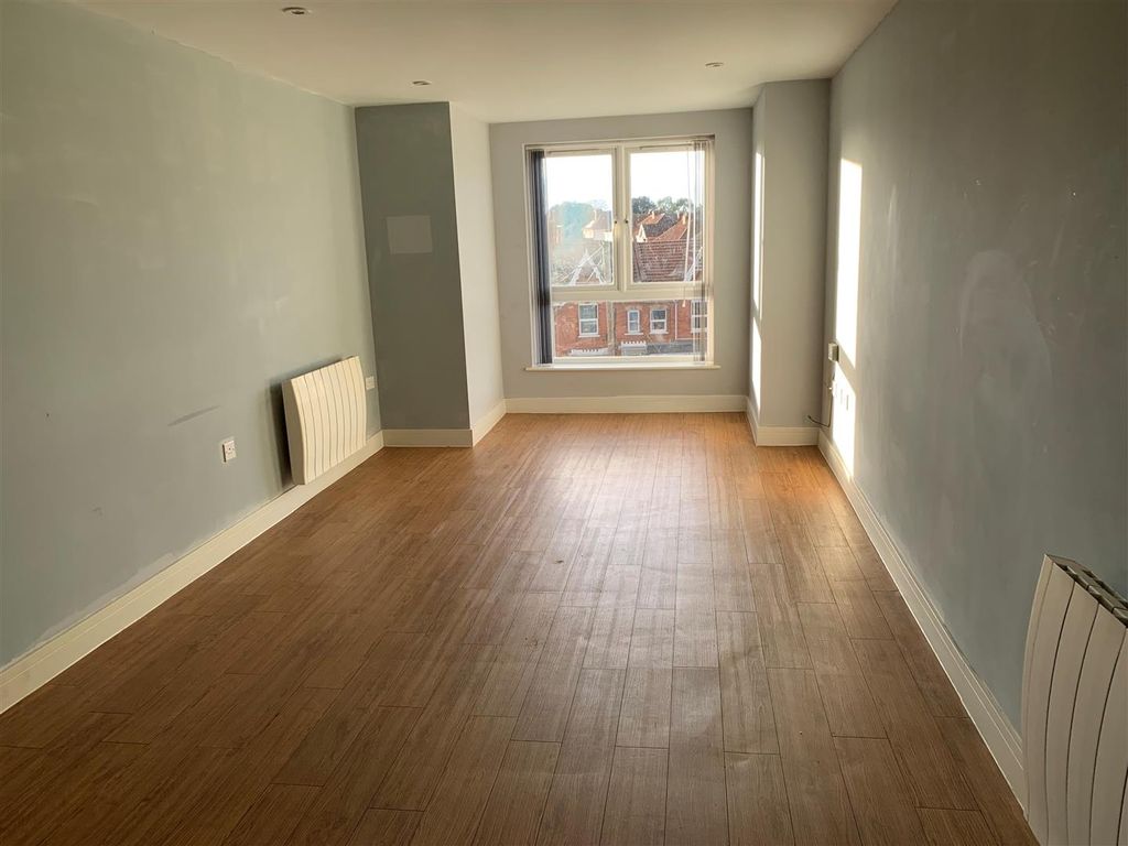 Additional image 3 of 1 bed flat for saleParagon Place, Bridgwater TA6