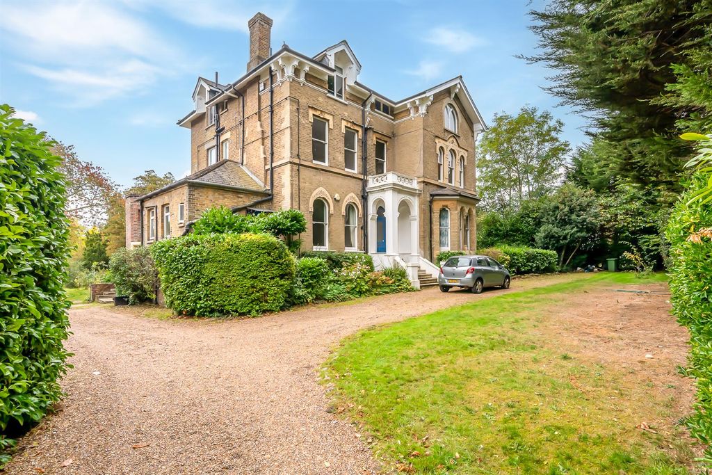 3 bed flat for saleShortlands Road, Shortlands BR2