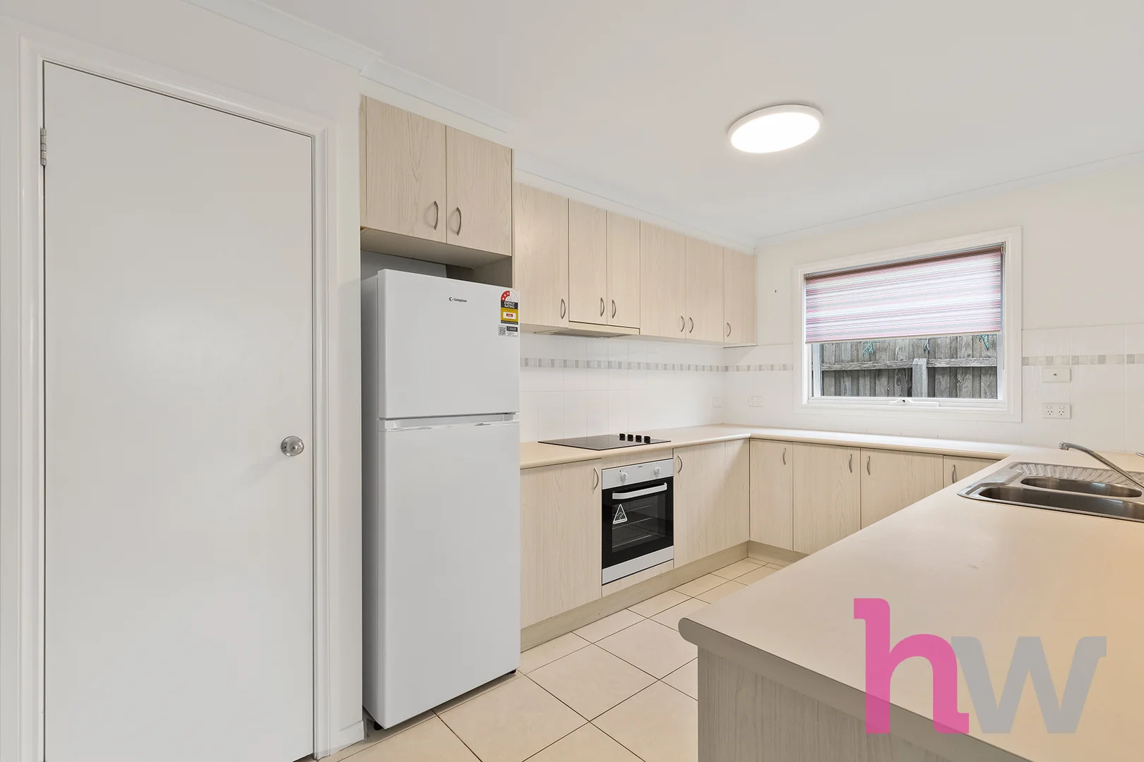 8 Barnfather Street, Thomson VIC 3219 photo 5