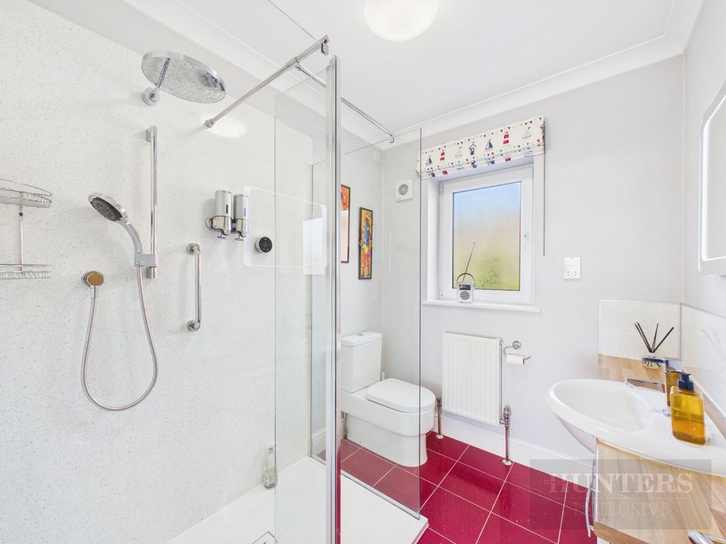 Additional image 18 of 4 bed detached house for saleEighth Avenue, Bridlington YO15