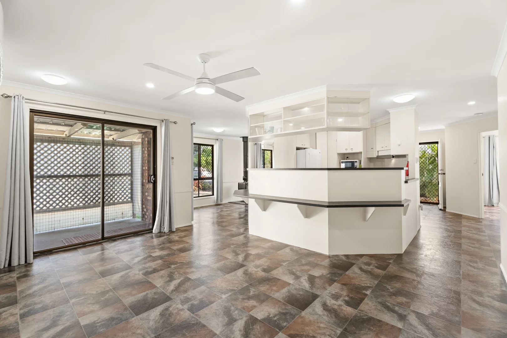 Additional image 3 of 170 Bideford Street, Torquay QLD 4655