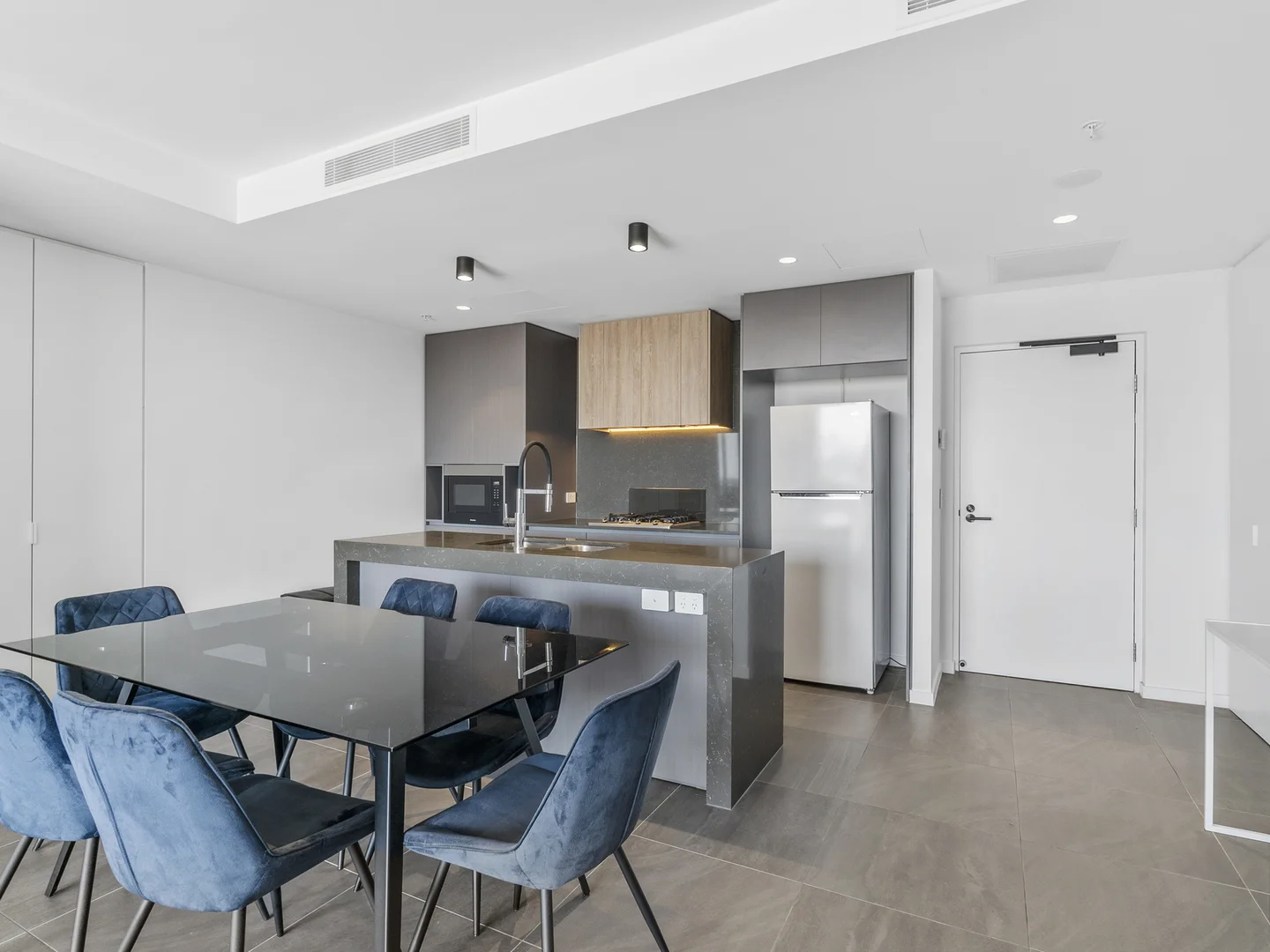 Additional image 5 of 705/28 Dalpura Street, Surfers Paradise QLD 4217