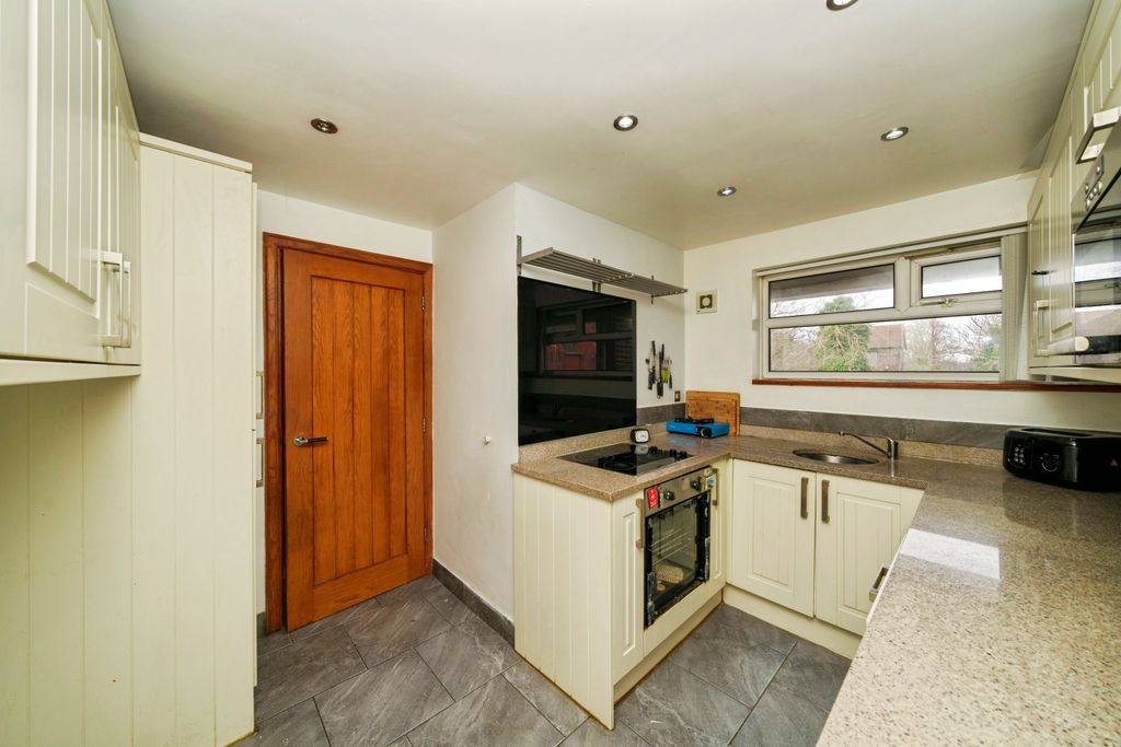 1 bed flat for saleStanley Road, Bootle L20 photo 2