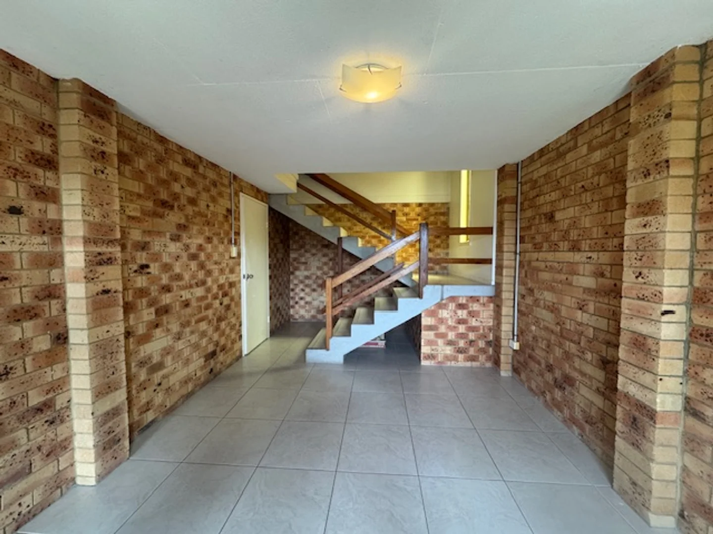 Additional image 3 of 2/8 Gosford Close, Grafton NSW 2460