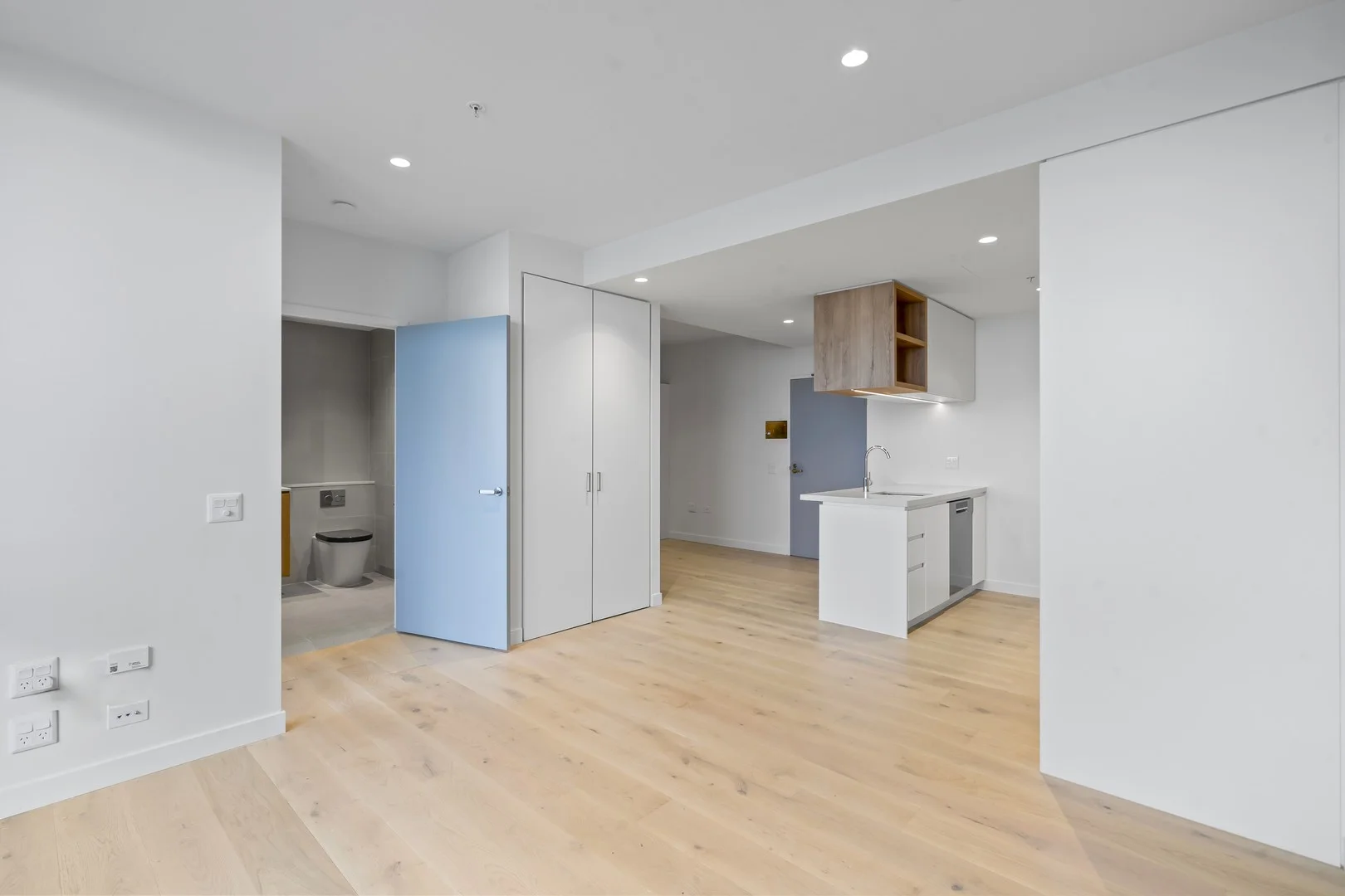 2308/259 Normanby Road, South Melbourne VIC 3205