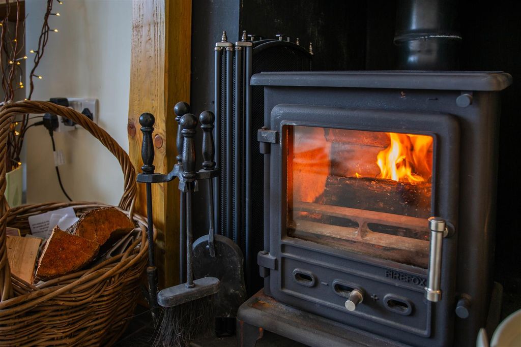 Additional image 12 of 2 bed flat for saleApt 2 Eaisdale House, Shore Road, Whiting Bay. Isle Of Arran KA27