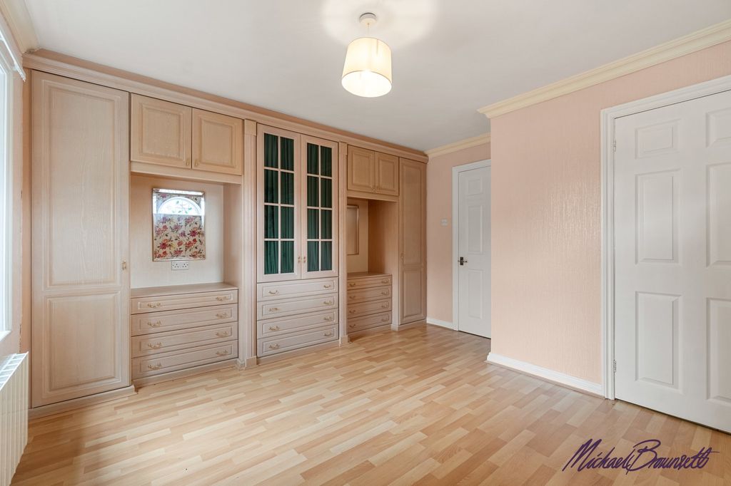 Additional image 13 of 2 bed flat for saleVillage Street, Norwood Green, Halifax HX3