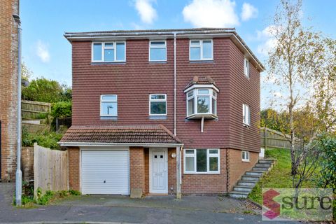 Ridgeway Gardens, Brighton, East Sussex BN2