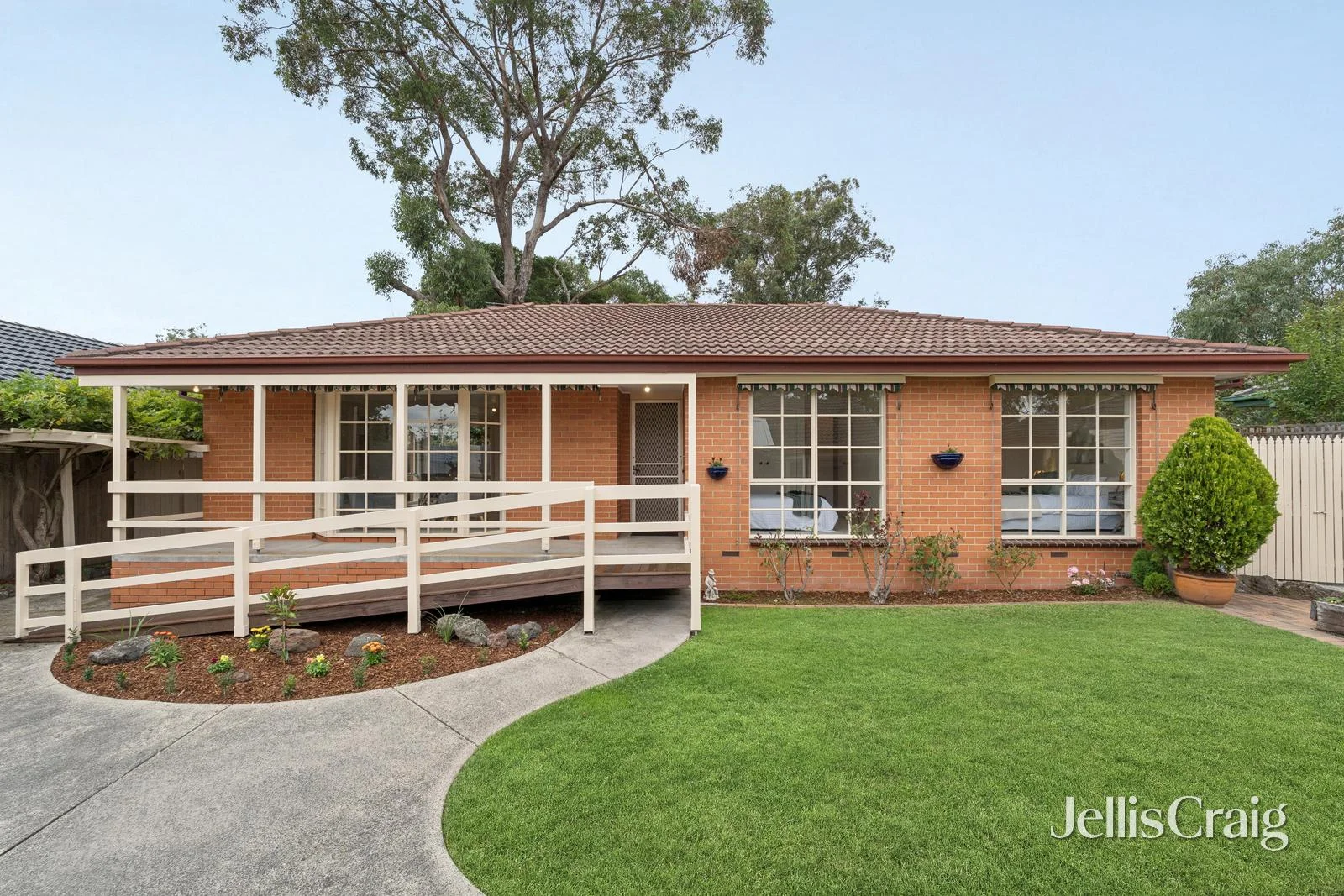 2/24 Kemps Street, Ringwood East VIC 3135